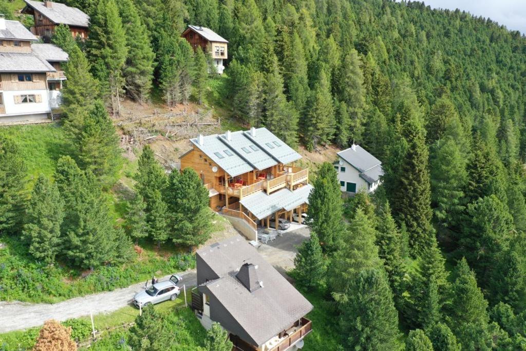 Auszeit Ferienhaus Fur 6 Personen ,Mit Grosser Terrasse Und Panoramablick, Turracher Hohe -A1 Haus 436 A Links- المظهر الخارجي الصورة